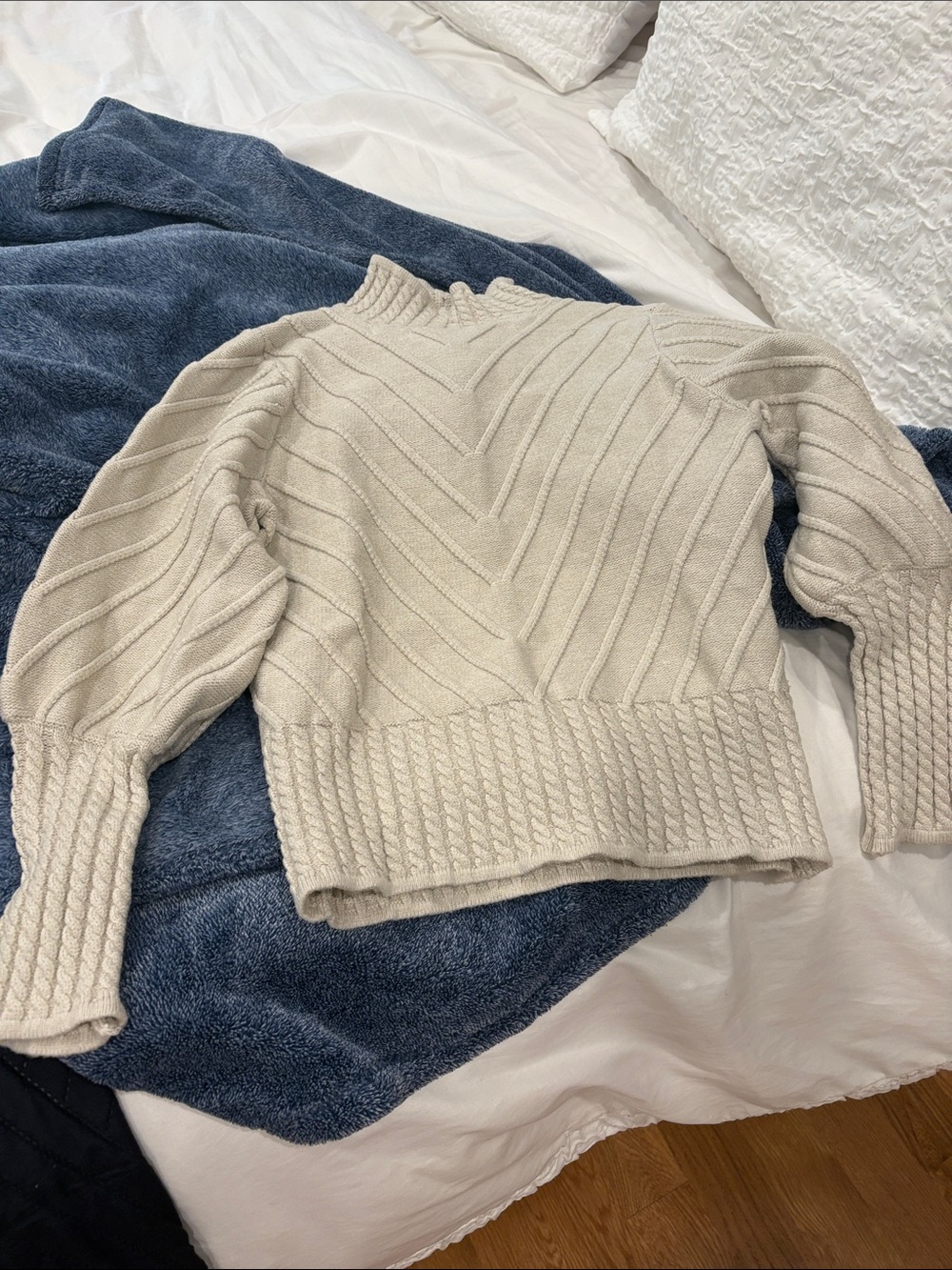 Catherine Malandrino Cream Cable Chevron Turtleneck Sweater